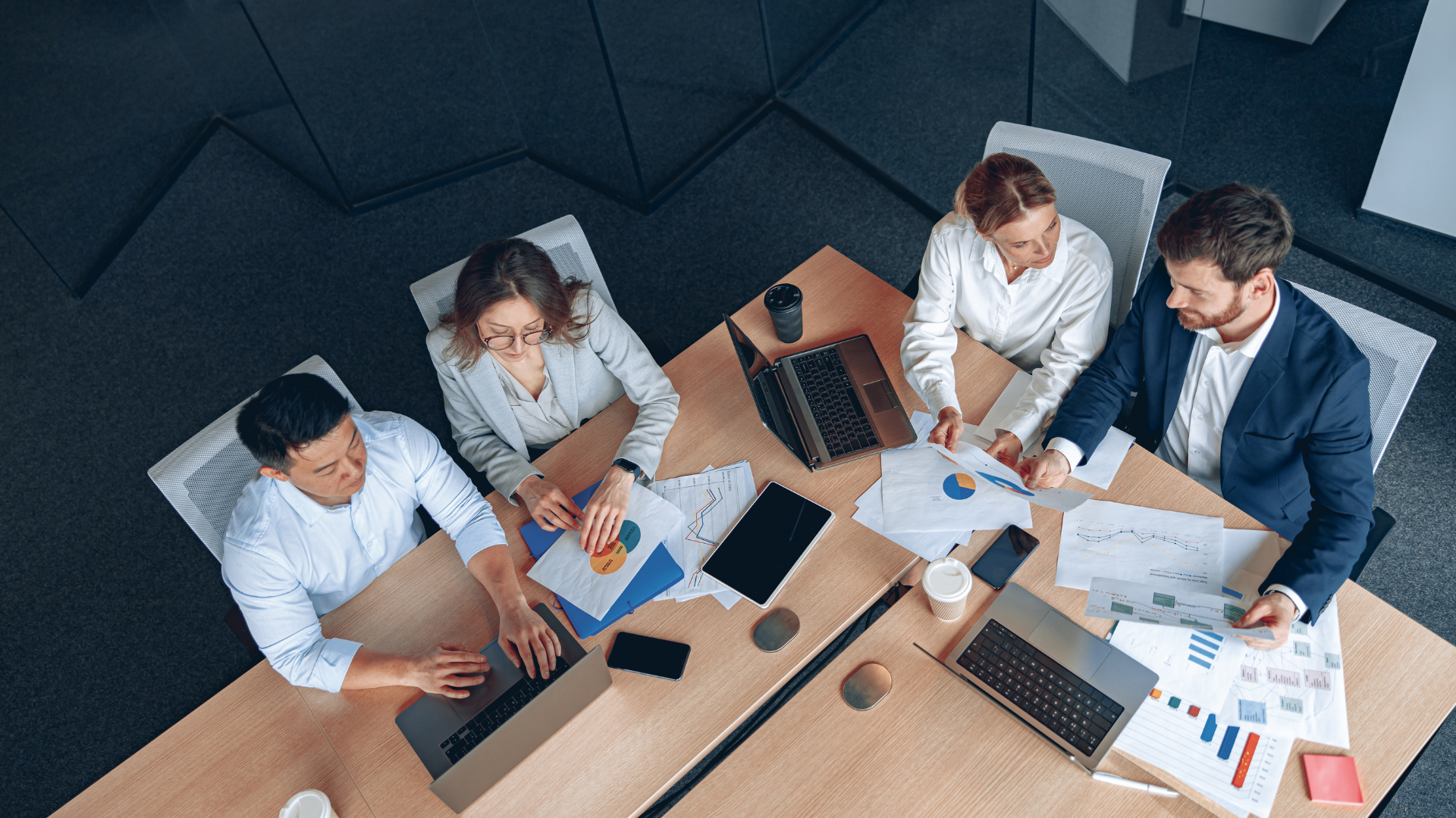 Why hiring a marketing agency is the smartest move for a small businesses